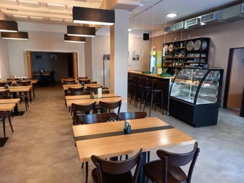 Hostal Penzion Lokotka D??�n