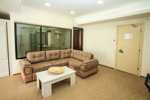 Hotel Pirimze Plaza
