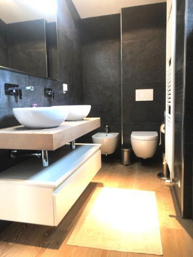 Remarkable 4-bed Villa In Bellano