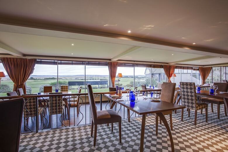 Royal Golf Hotel