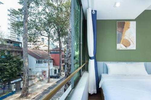 Cozrum Smart - First Target Hotel