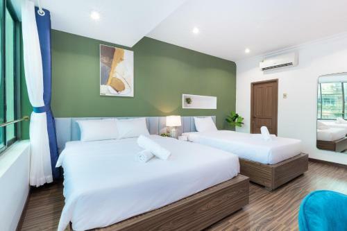 Cozrum Smart - First Target Hotel