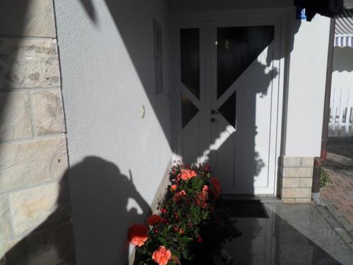 Studio Apartment In Medulin With Terrace, Air Conditioning, Washing Machine (213-4)