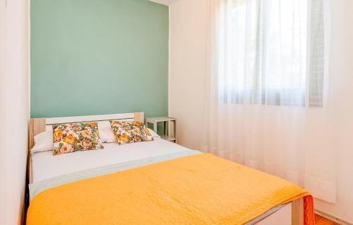 Awesome Apartment In Povlja With Wifi And 2 Bedrooms
