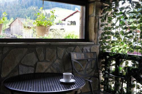 Villa Black Valley House