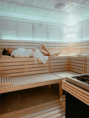 Hunguest Hotel Feny�