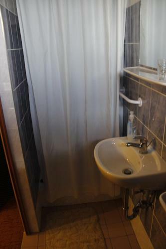 Hostal Kisherceg Sz�ll�shely