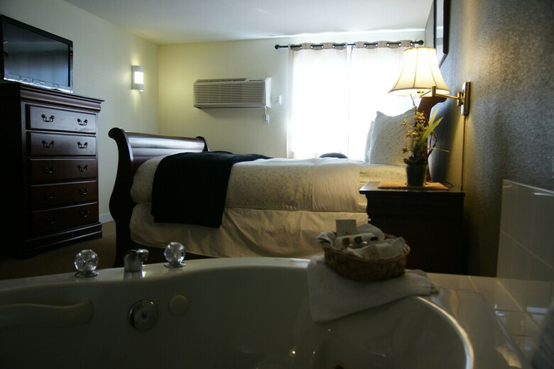 Motel R&r Inn & Suites
