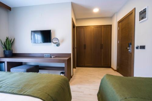 West House Exclusive Hotel
