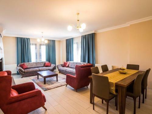 Apartamento Lil'a Grande Deluxe Hotel By Al Amoudi