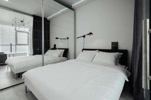 Sea And Sky Apartment