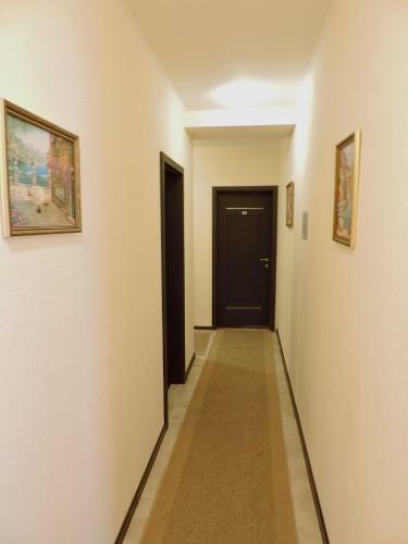 Breeze Hotel