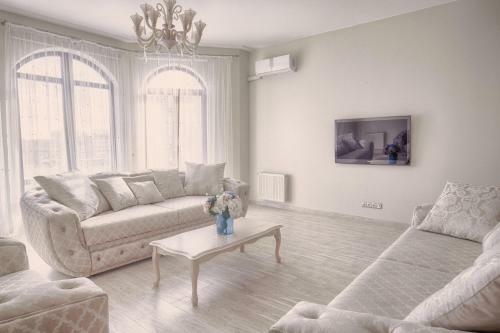 Grecheskaya St Apartments