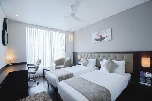Phlox Hotel Hubli