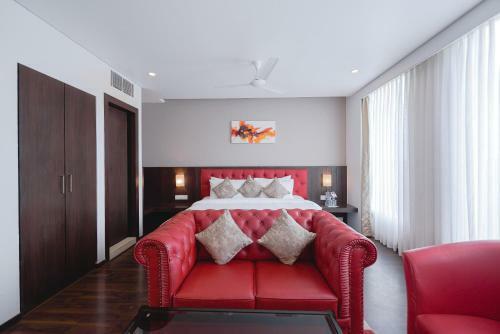 Phlox Hotel Hubli