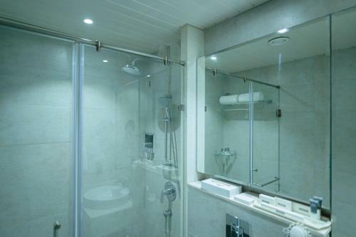 Phlox Hotel Hubli