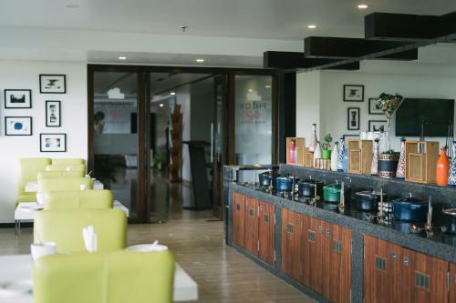 Phlox Hotel Hubli