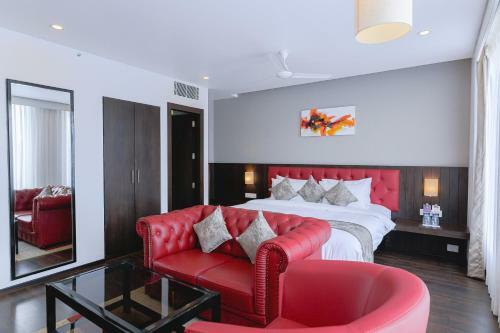 Phlox Hotel Hubli