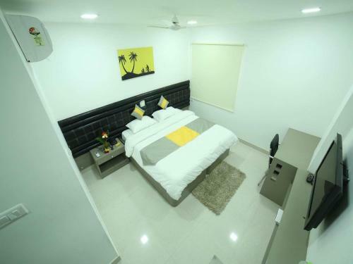 Hostal Cosy Room With Private Bath And Work Desk
