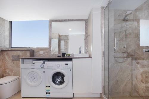 Syrenuse 22 - Three Bedroom Oceanview Apartment On Mooloolaba Esplanade