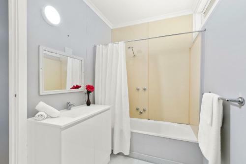 Apartamento Spacious Garden Cottage, Pets Ok