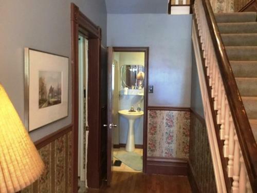 Pemberley House Bed And Breakfast