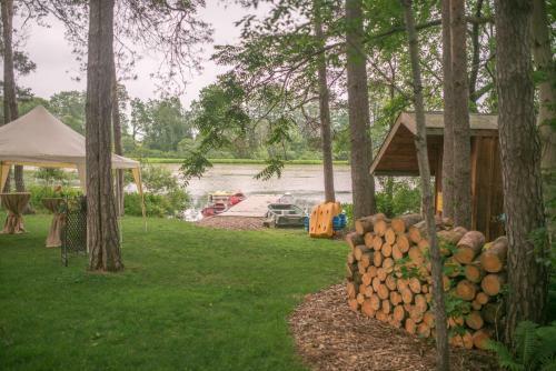Hotel Forest Motel & Woodland Retreat