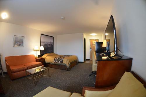 Hotel Super 8 By Wyndham Taber Ab