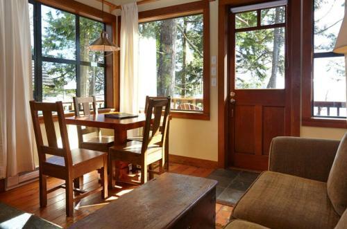 Middle Beach Lodge