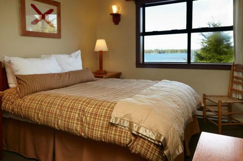 Middle Beach Lodge