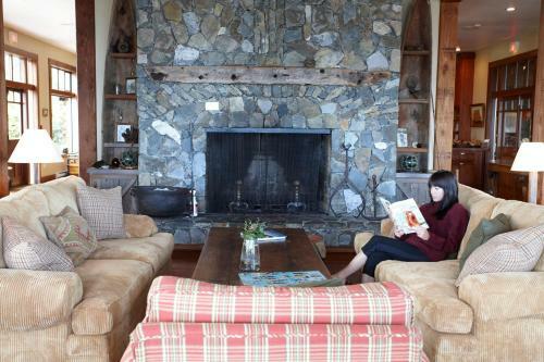 Middle Beach Lodge