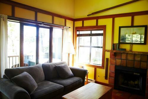 Middle Beach Lodge