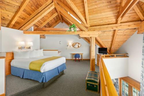 Hotel Canadian Princess Lodge & Marina