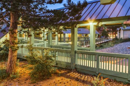 Hotel Canadian Princess Lodge & Marina
