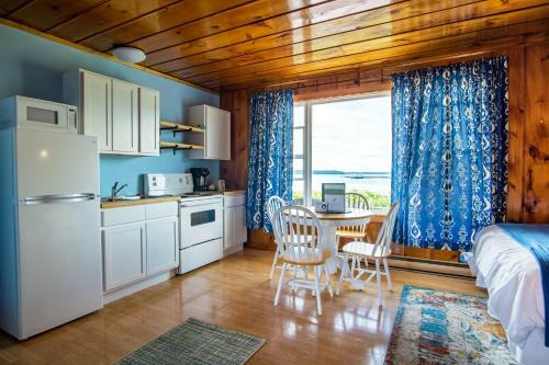 Hotel Friars Bay Inn & Cottages