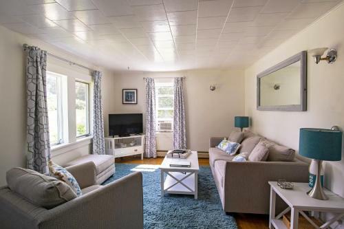 Hotel Friars Bay Inn & Cottages