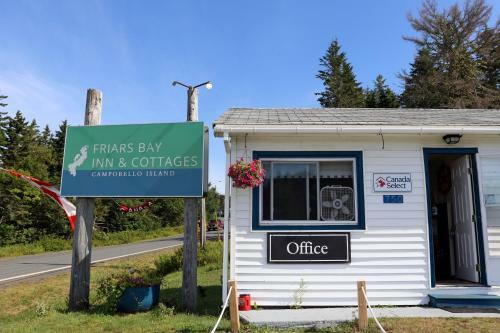 Hotel Friars Bay Inn & Cottages