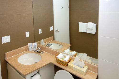 Landis Hotel & Suites