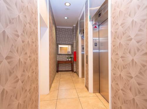 Landis Hotel & Suites