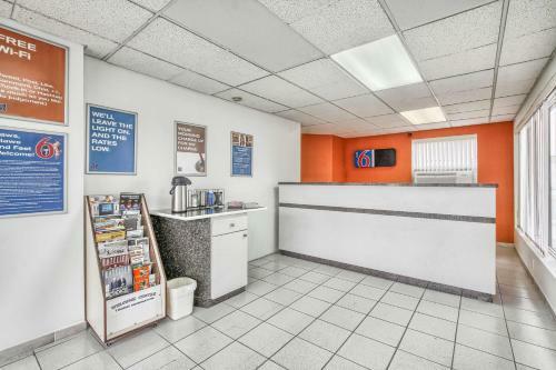Hotel Motel 6-windsor, On