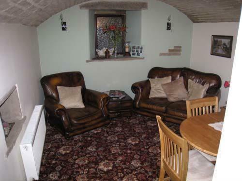 Hostal Rosebud Cottage Guest House