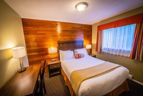 Alpine Motel & Suites