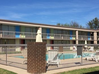 Hotel The River Rock Inn