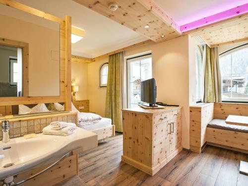 Wohlf�hl Hotel Robert - Ihr Bed & Breakfast In Mayrhofen