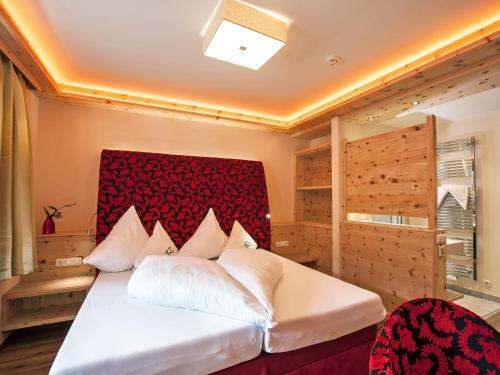 Wohlf�hl Hotel Robert - Ihr Bed & Breakfast In Mayrhofen