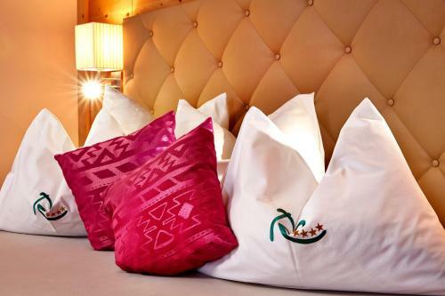 Wohlf�hl Hotel Robert - Ihr Bed & Breakfast In Mayrhofen