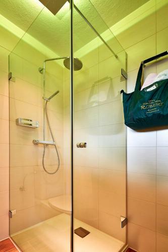 Wohlf�hl Hotel Robert - Ihr Bed & Breakfast In Mayrhofen
