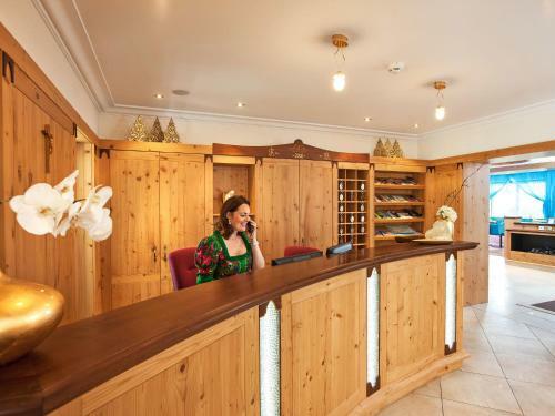 Wohlf�hl Hotel Robert - Ihr Bed & Breakfast In Mayrhofen