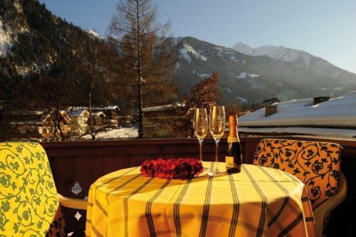 Wohlf�hl Hotel Robert - Ihr Bed & Breakfast In Mayrhofen