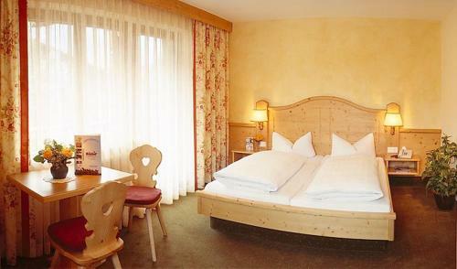 Hotel Pension Almrausch